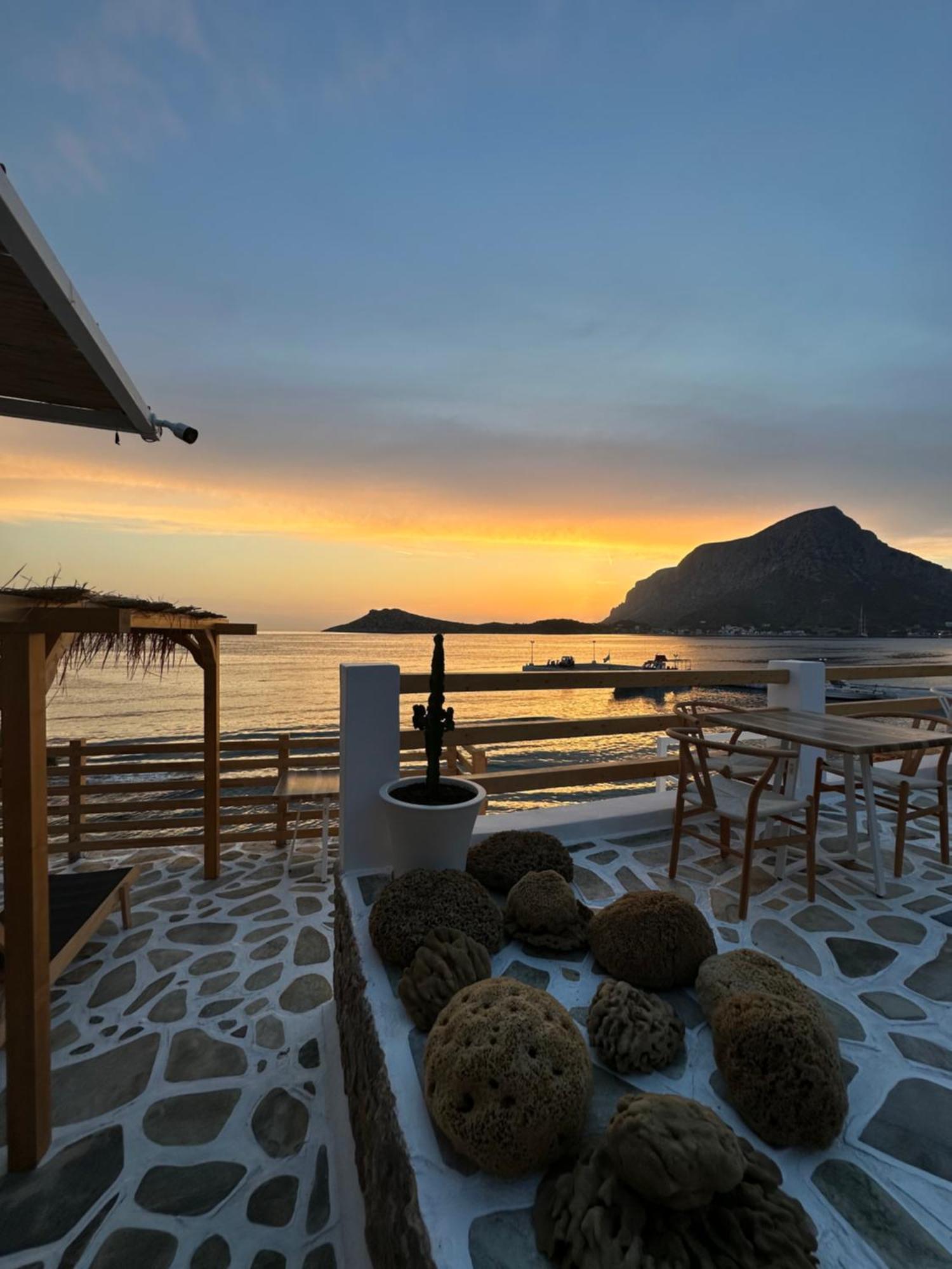 Spongia Hotel Suites & Spa Myrties Exteriör bild