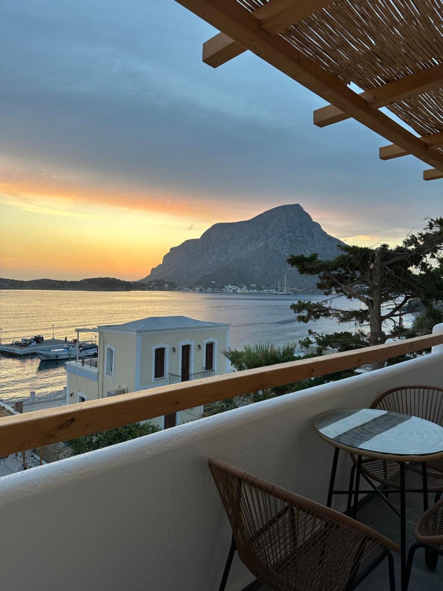 Spongia Hotel Suites & Spa Myrties Exteriör bild