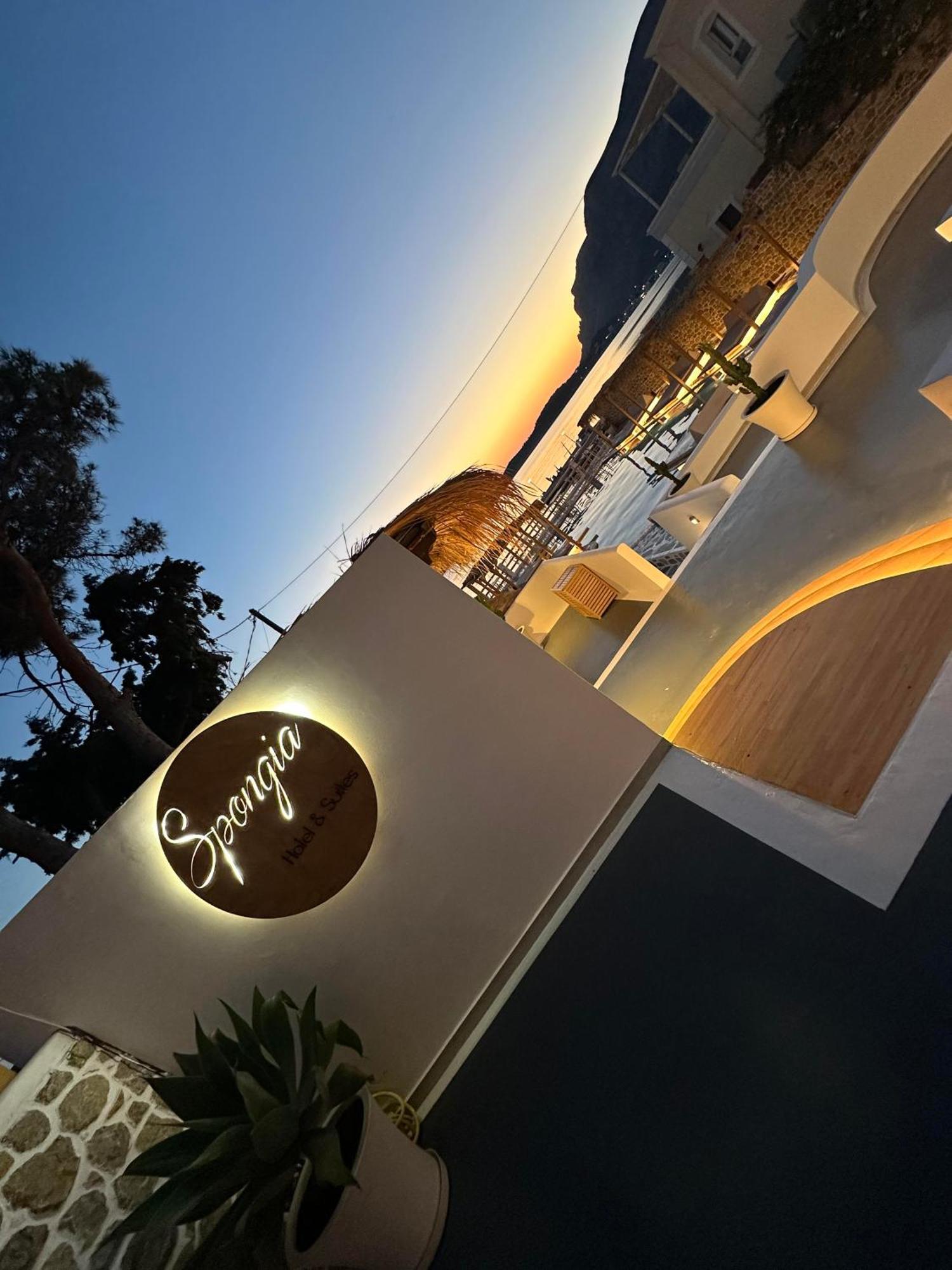 Spongia Hotel Suites & Spa Myrties Exteriör bild
