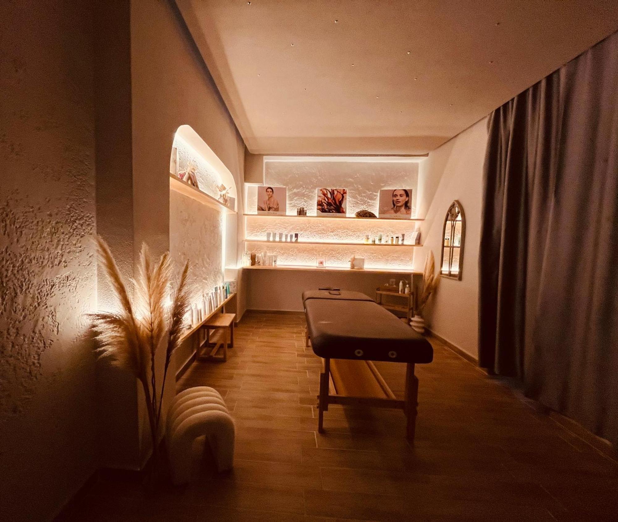 Spongia Hotel Suites & Spa Myrties Exteriör bild
